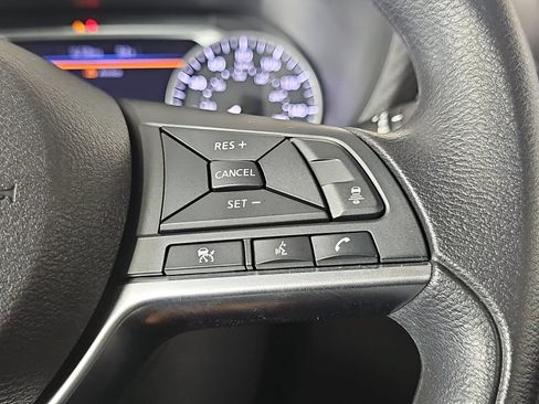 Used 2023 Nissan Sentra SV FWD image 17