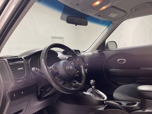 Certified 2017 Kia Soul image 18