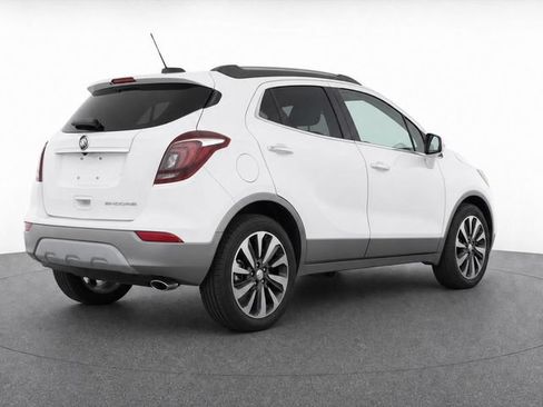Used 2018 Buick Encore Essence FWD image 4