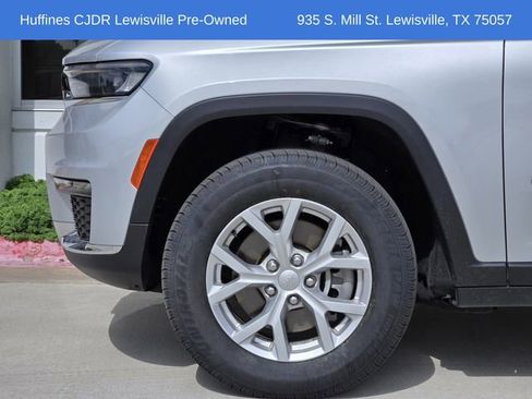Used 2023 Jeep Grand Cherokee L Limited AWD/4WD image 8