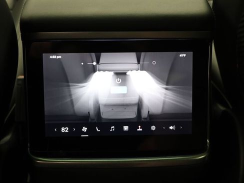 Used 2022 Tesla Model X image 15