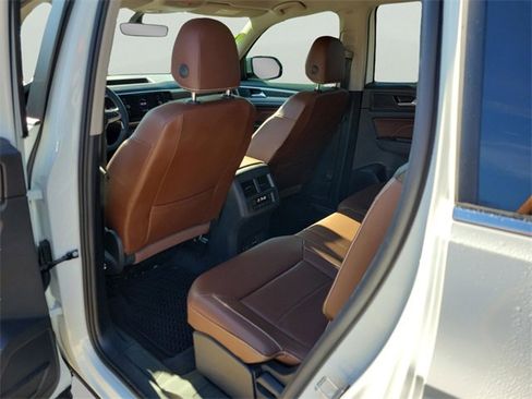 Used 2022 Volkswagen Atlas SE image 30