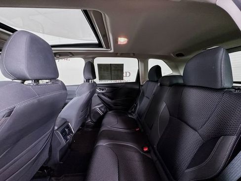 Used 2020 Subaru Forester Premium image 29