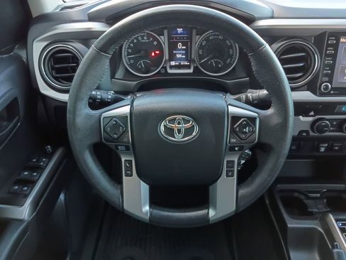 Used 2022 Toyota Tacoma SR5 image 21