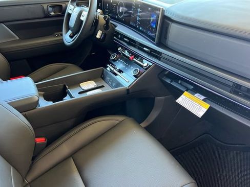 New 2026 Hyundai Santa Fe Calligraphy AWD/4WD image 16
