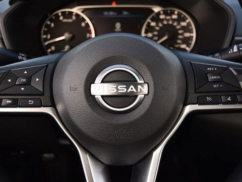 New 2025 Nissan Altima 2.5 SV image 18