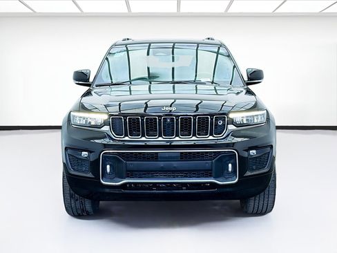 Used 2022 Jeep Grand Cherokee L Overland w/ Advanced Protech Group III image 2