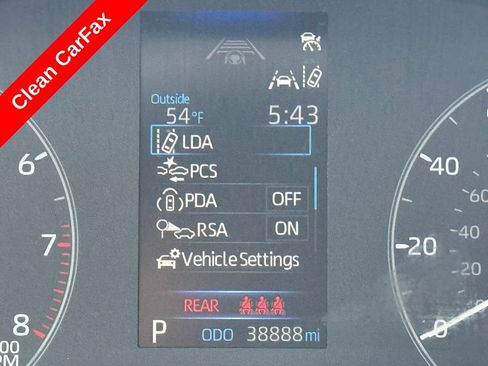 Used 2024 Toyota Corolla LE image 4