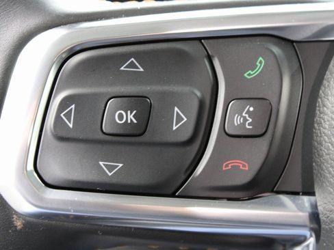 Used 2023 Jeep Wrangler Unlimited Sahara image 49