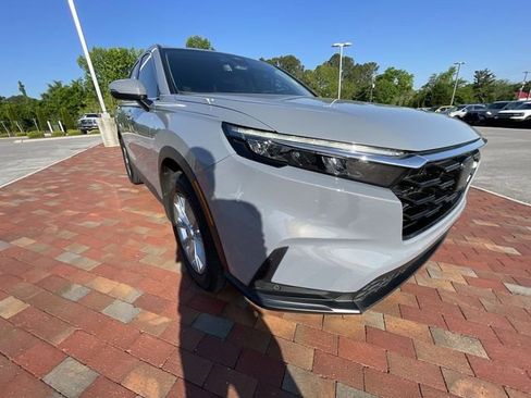 Used 2024 Honda CR-V EX-L image 5