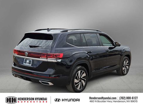 Used 2024 Volkswagen Atlas SE FWD image 8