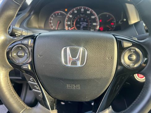 Used 2017 Honda Accord EX-L image 34