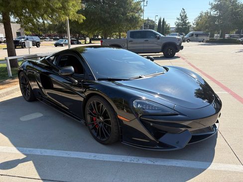 Used 2017 McLaren 570S Coupe RWD image 3