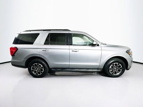 Used 2024 Ford Expedition XLT image 10