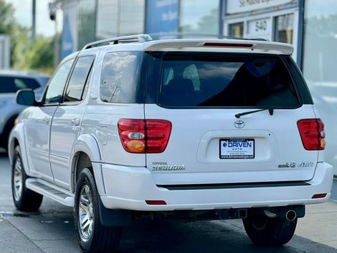 Used 2003 Toyota Sequoia Limited image 28