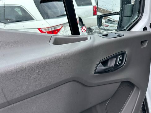 Used 2024 Ford Transit 250 Low Roof w/ Exterior Upgrade Package image 16