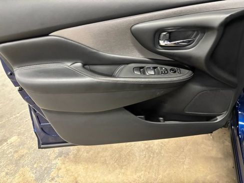 Used 2022 Nissan Murano S image 11