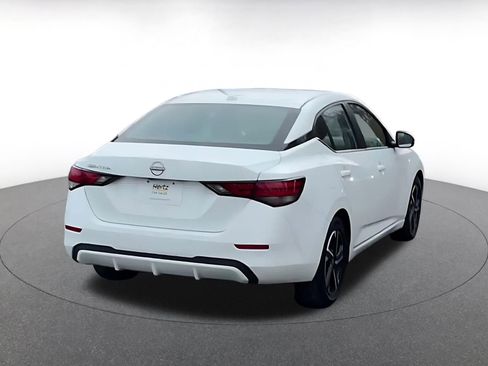 Used 2025 Nissan Sentra SV image 14