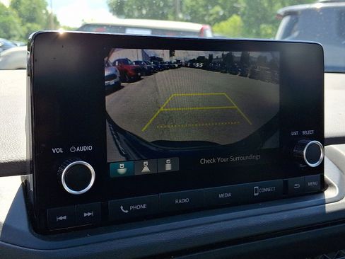 Used 2023 Honda Accord EX image 18