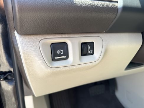 Used 2019 GMC Acadia Denali w/ Technology Package AWD/4WD image 30