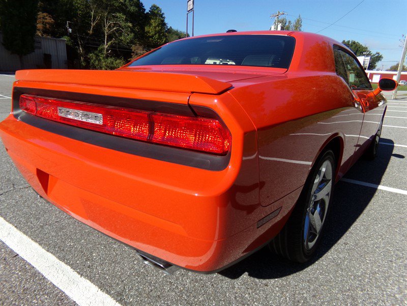 Used 2009 Dodge Challenger R/T RWD image 7