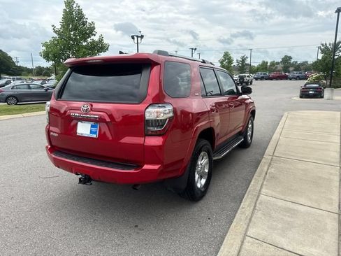 Used 2022 Toyota 4Runner SR5 Premium w/ Moonroof Package RWD image 5
