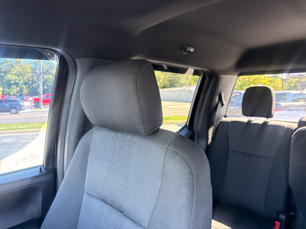 Used 2020 Ford F150 XLT w/ Equipment Group 302A Luxury AWD/4WD image 37