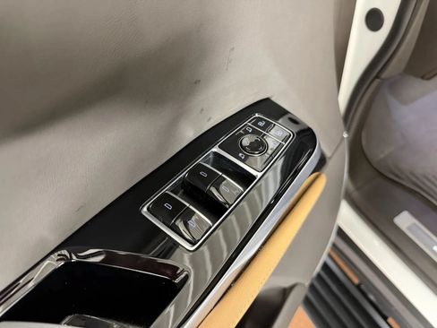 Used 2025 Cadillac Escalade Premium Luxury w/ Touring Package AWD/4WD image 19