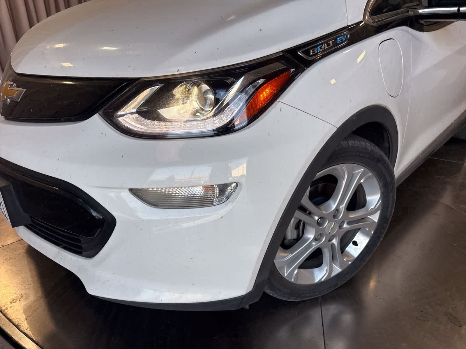Used 2017 Chevrolet Bolt LT FWD image 9