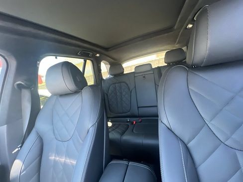Used 2025 BMW X5 xDrive50e w/ Executive Package AWD/4WD image 14
