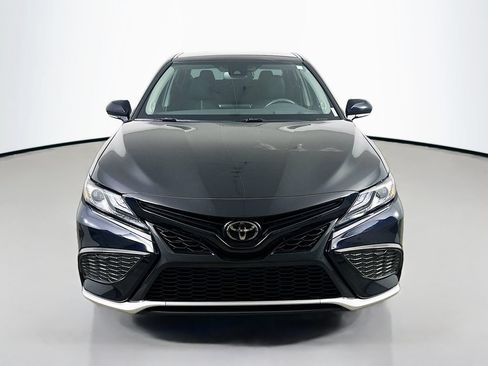 Used 2022 Toyota Camry XSE FWD image 2