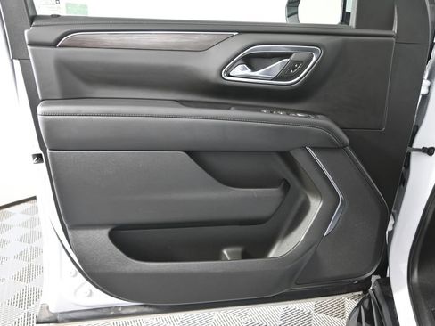 Used 2024 Chevrolet Tahoe LS AWD/4WD image 19