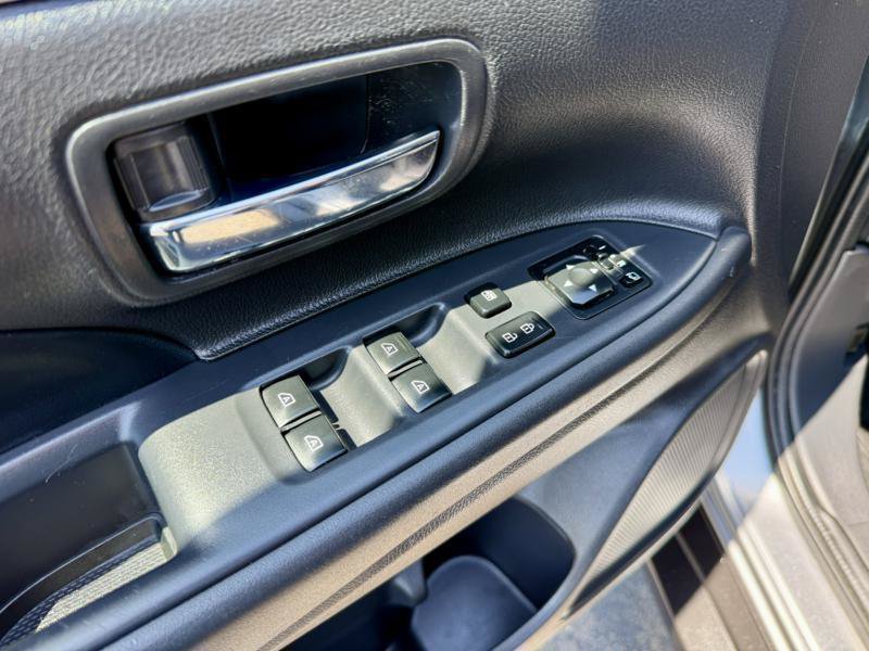 Used 2020 Mitsubishi Outlander SEL FWD image 16
