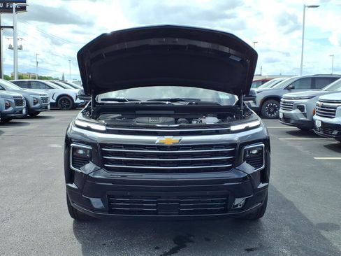 New 2026 Chevrolet Traverse High Country w/ LPO, Floor Liner Package AWD/4WD image 22
