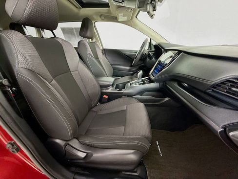 Used 2025 Subaru Outback Premium image 29