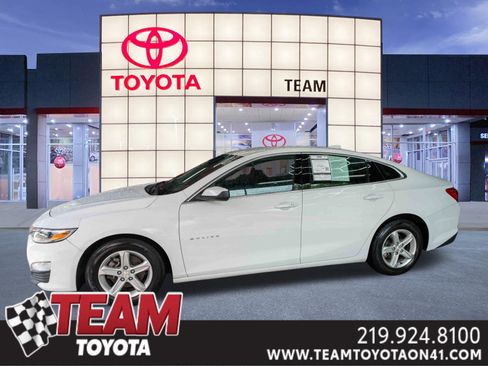 Used 2024 Chevrolet Malibu LT image 1