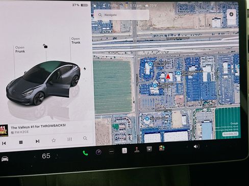 Used 2023 Tesla Model 3 Standard Range image 19