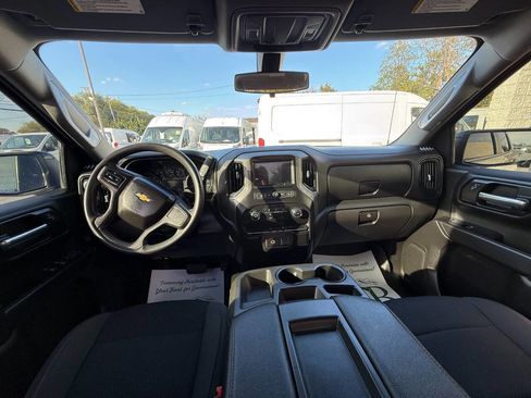 Used 2019 Chevrolet Silverado 1500 Custom w/ Custom Convenience Package image 7