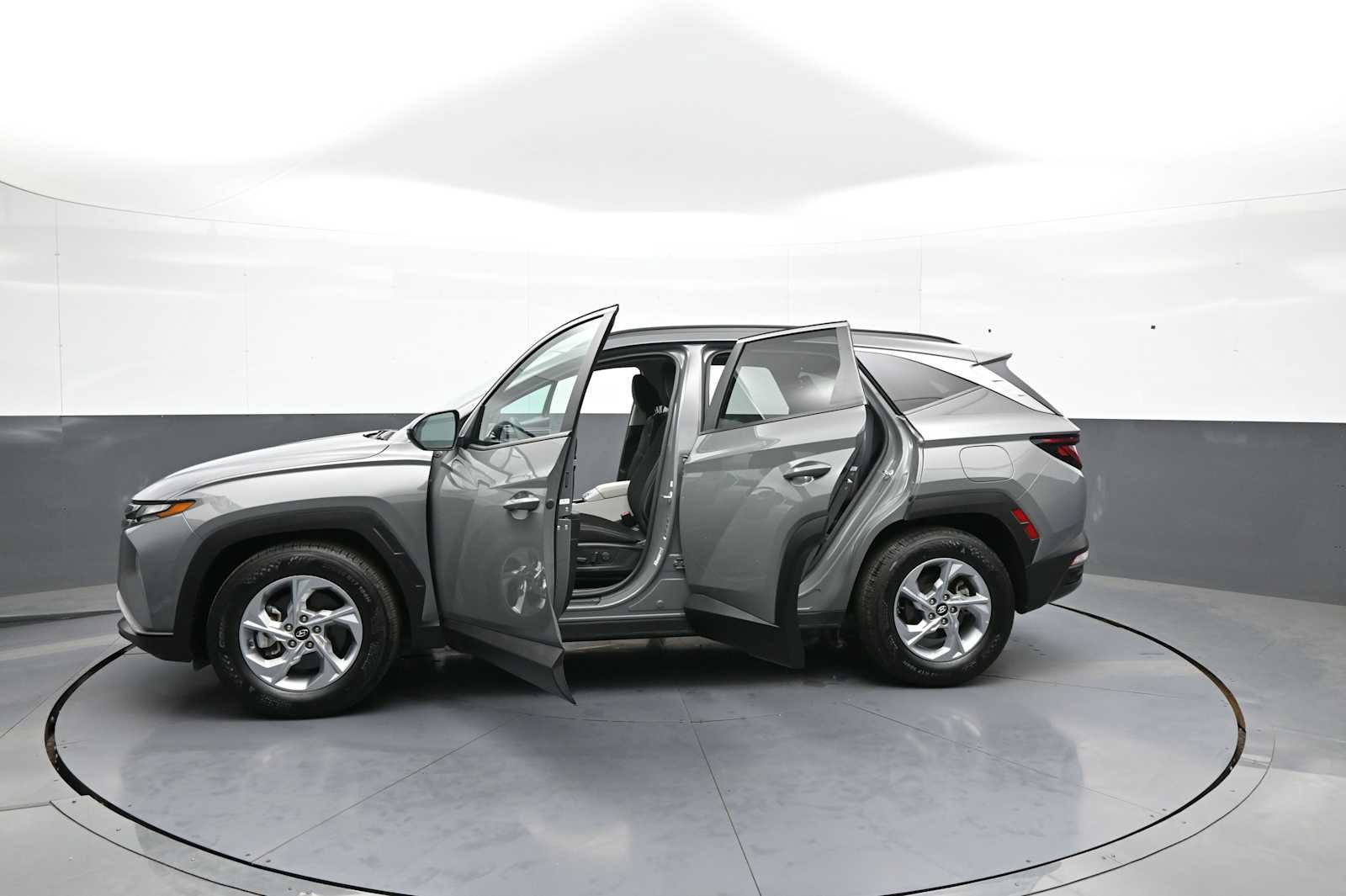 Used 2024 Hyundai Tucson SEL FWD image 43