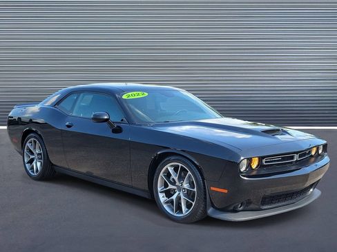 Used 2022 Dodge Challenger GT RWD image 2