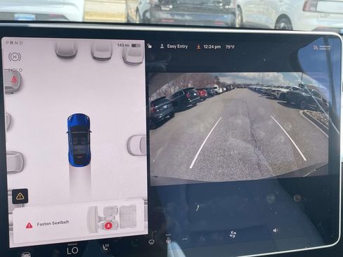 Used 2022 Tesla Model Y Long Range image 16