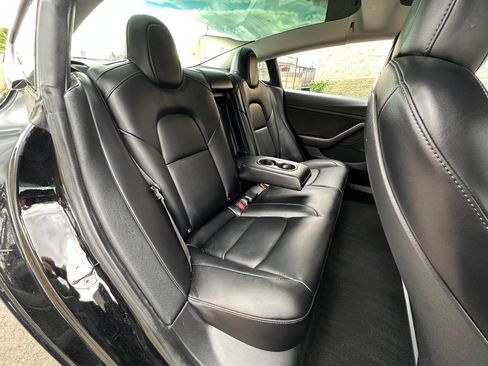 Used 2021 Tesla Model 3 Standard Range Plus image 20