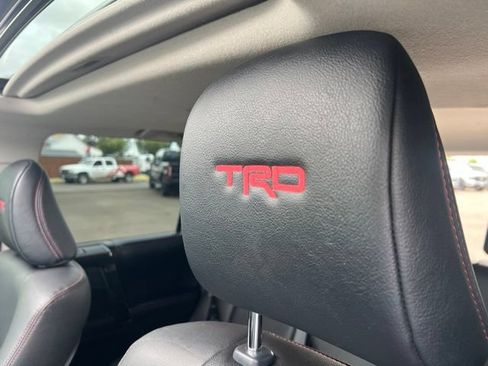 Used 2023 Toyota 4Runner TRD Off-Road Premium w/ Moonroof Package AWD/4WD image 19