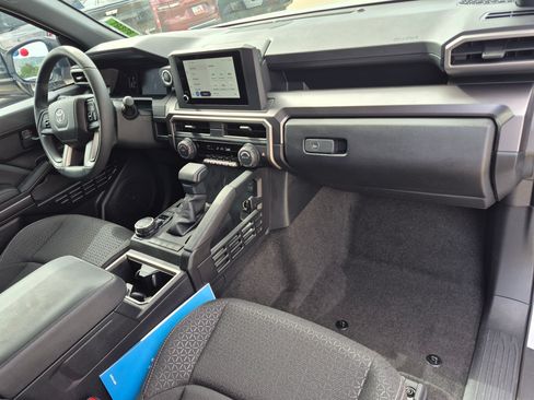 Used 2026 Toyota 4Runner SR5 AWD/4WD image 31