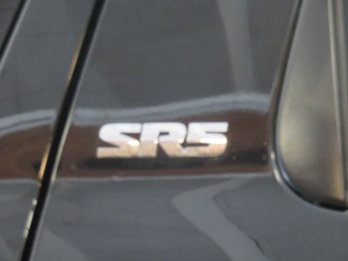 Used 2019 Toyota Sequoia SR5 image 66