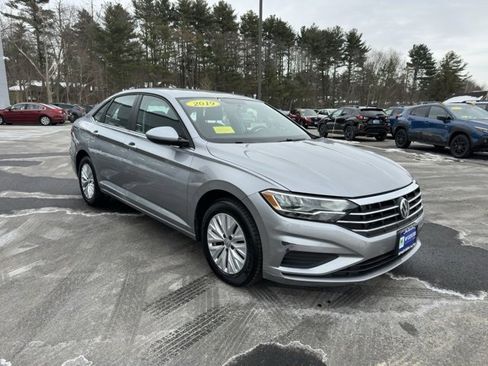 Used 2019 Volkswagen Jetta S w/ Driver Assistance Package image 3