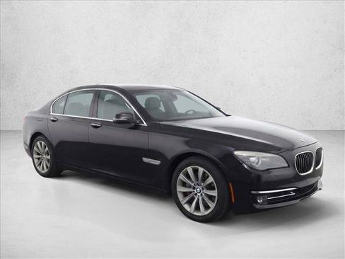 Used 2015 BMW 740Li RWD image 3