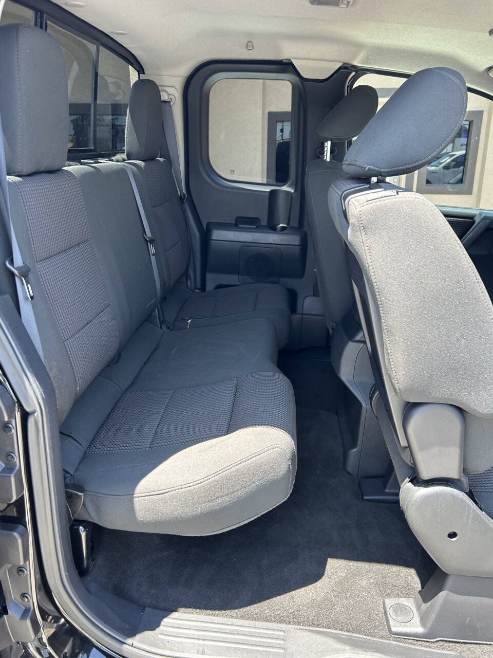 Used 2012 Nissan Titan SV w/ SV Value Truck Pkg AWD/4WD image 16