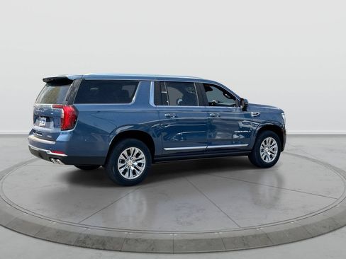 New 2026 GMC Yukon XL Denali w/ Sun & Power Step Package AWD/4WD image 8