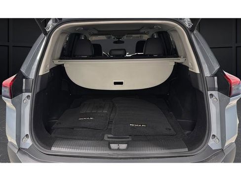 Used 2021 Nissan Rogue SL FWD image 25